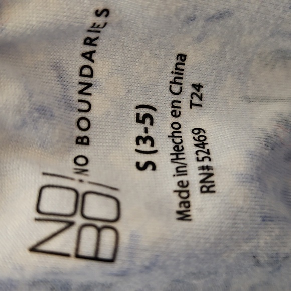 No Boundaries Light Blue Lace Tank Top - Picture 2 of 6